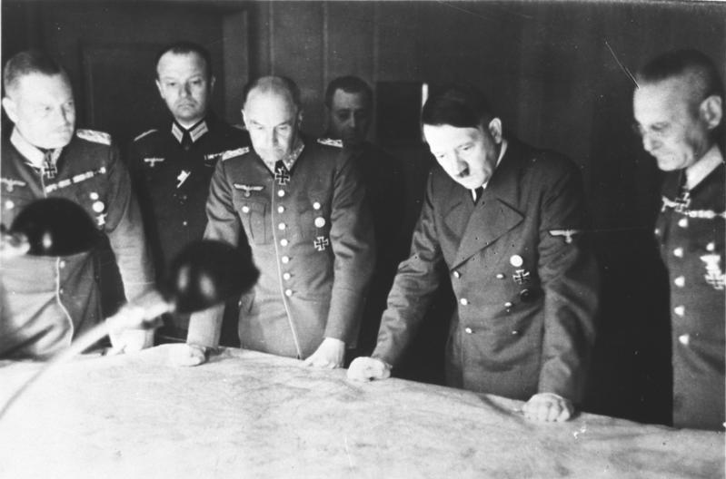 18 декабря 1940 года Гитлер подписал директиву №21 - план ...